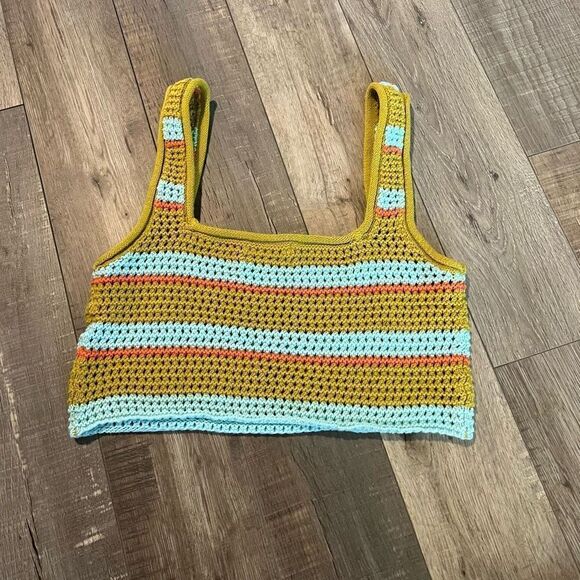 Urban Outfitters 
Isla Knit Crop Top size s - Picture 4 of 5